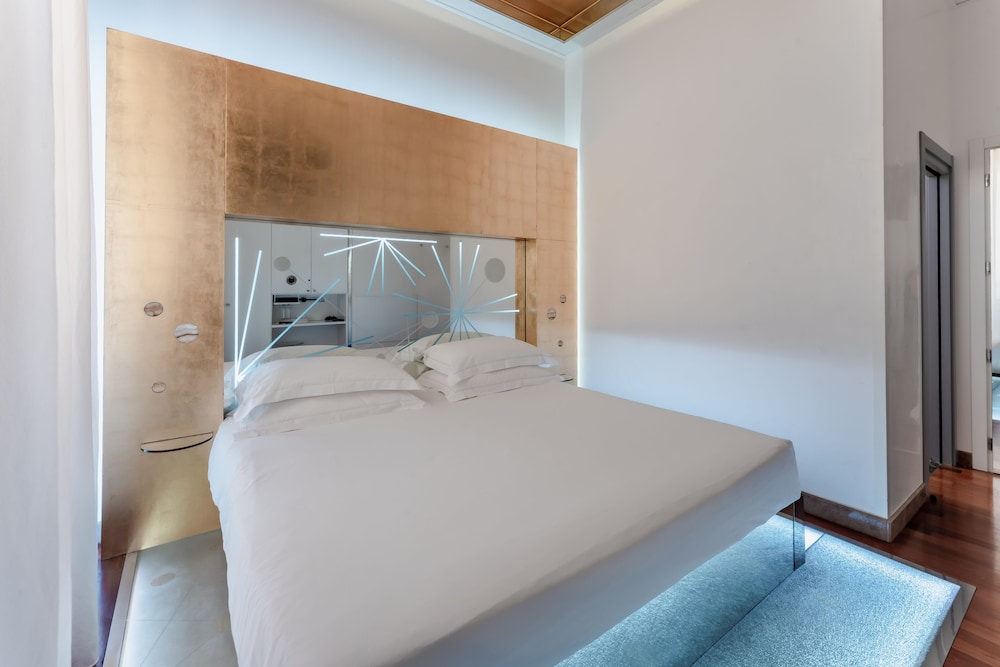 Hotel Trecento 17/50