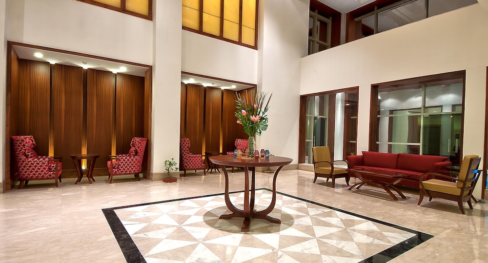 The Golden Plaza Hotel Spa 25/35