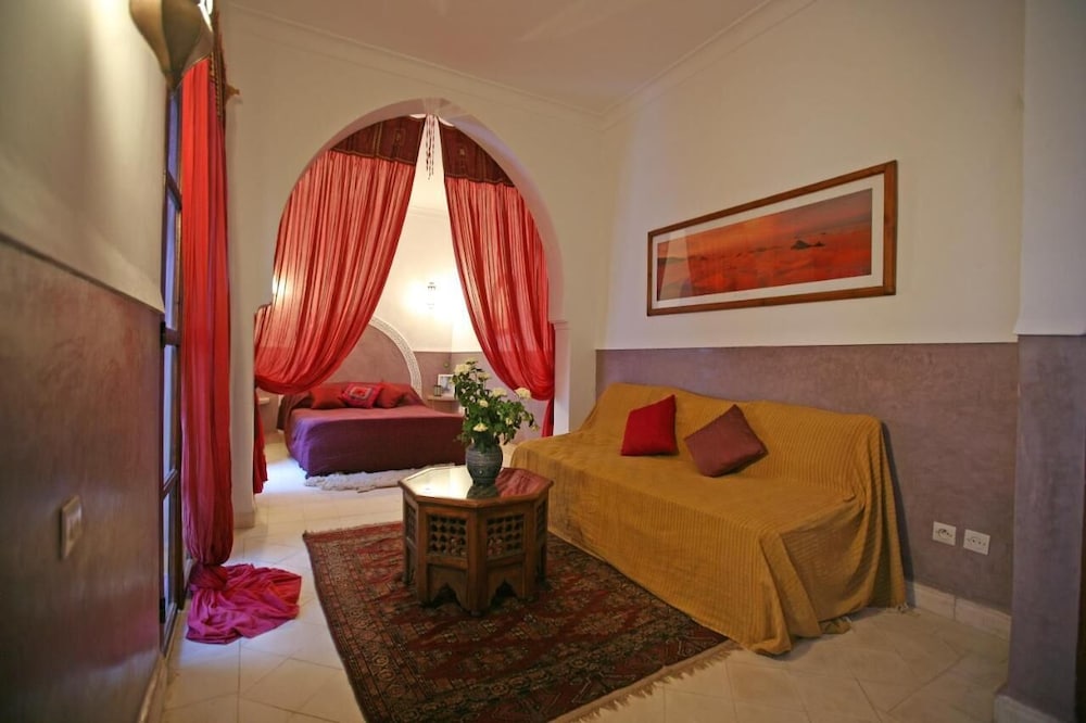 Riad Marelia 26/33