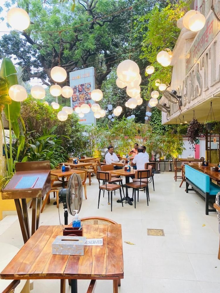 Ramee Guestline Dadar 53/71