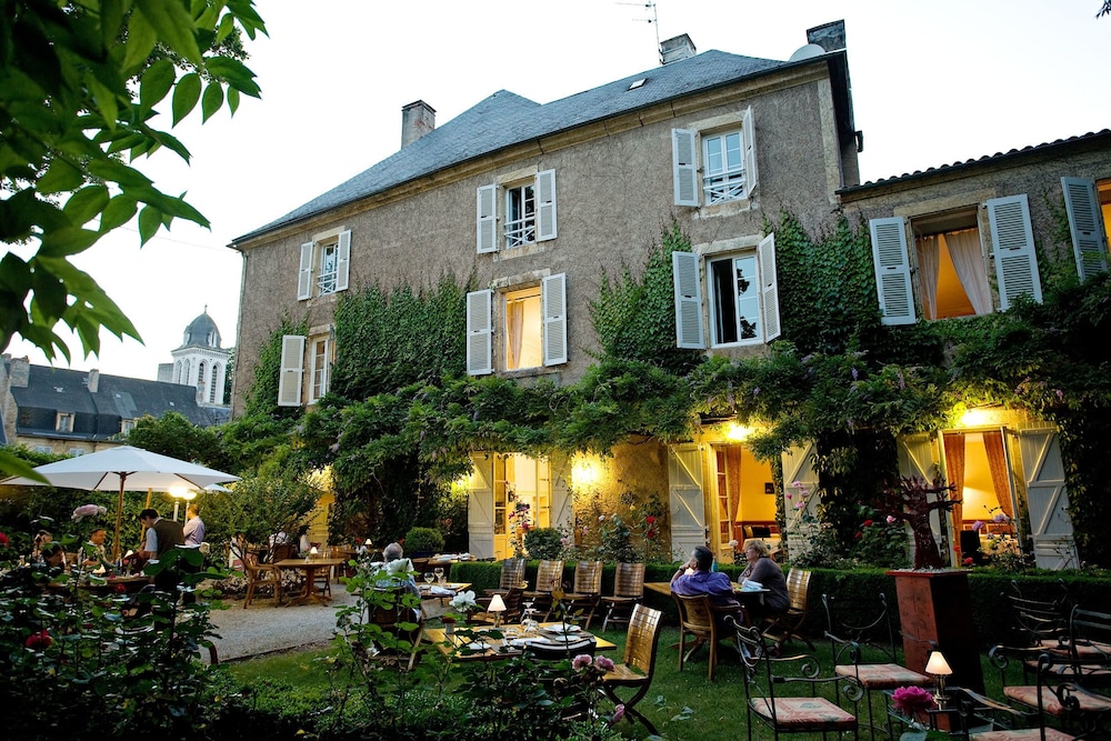 HOTEL LA ROSERAIE 1/50
