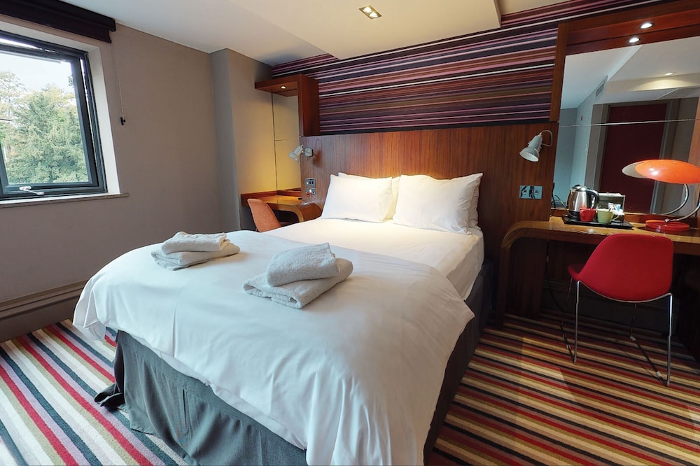 Village Hotel Manchester Cheadle 12/50
