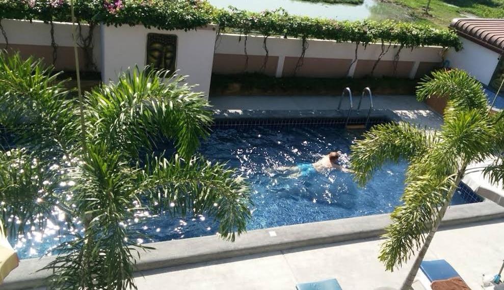 4 Palms Resort 9/45