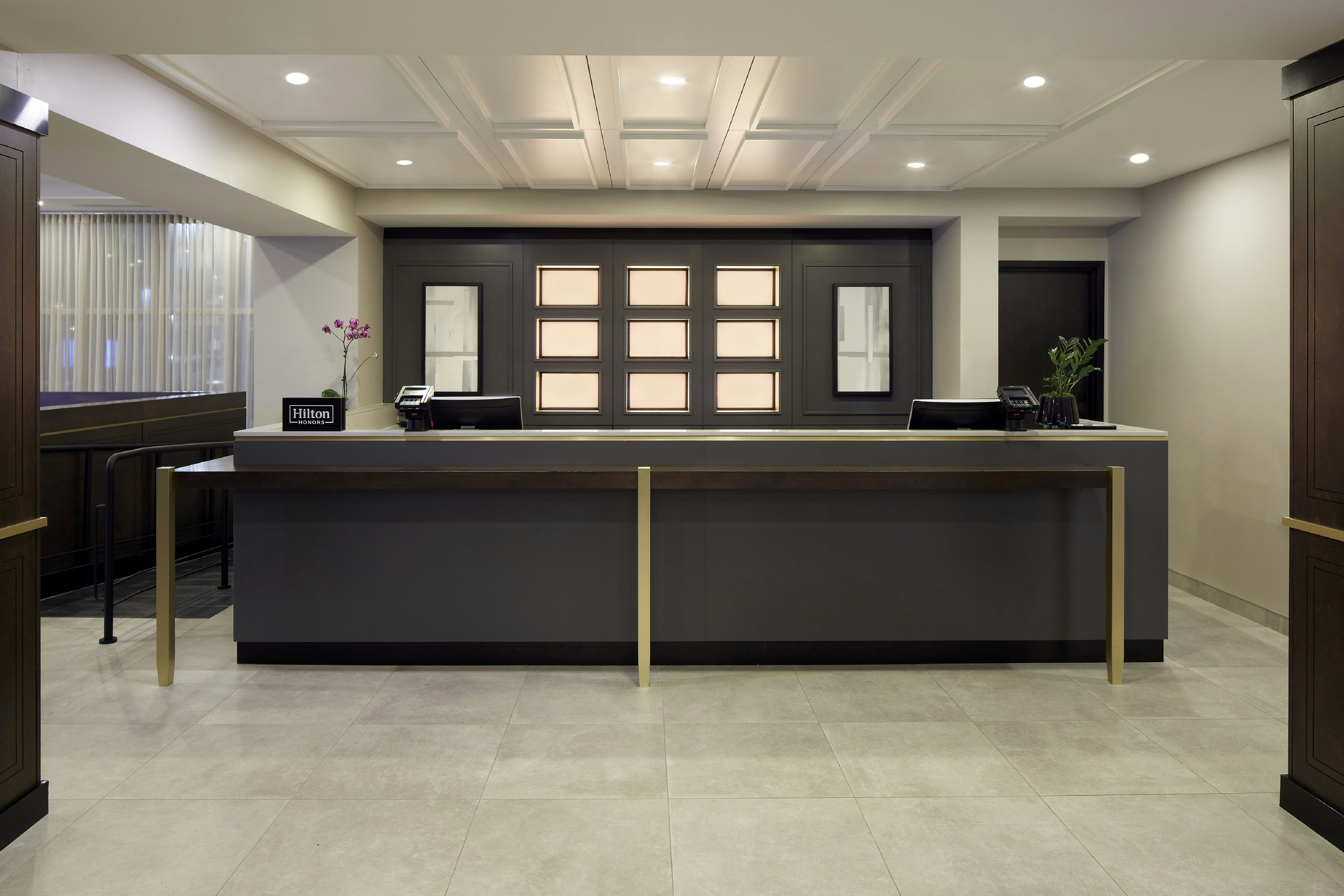 Doubletree by Hilton Montreal Airport 3/44