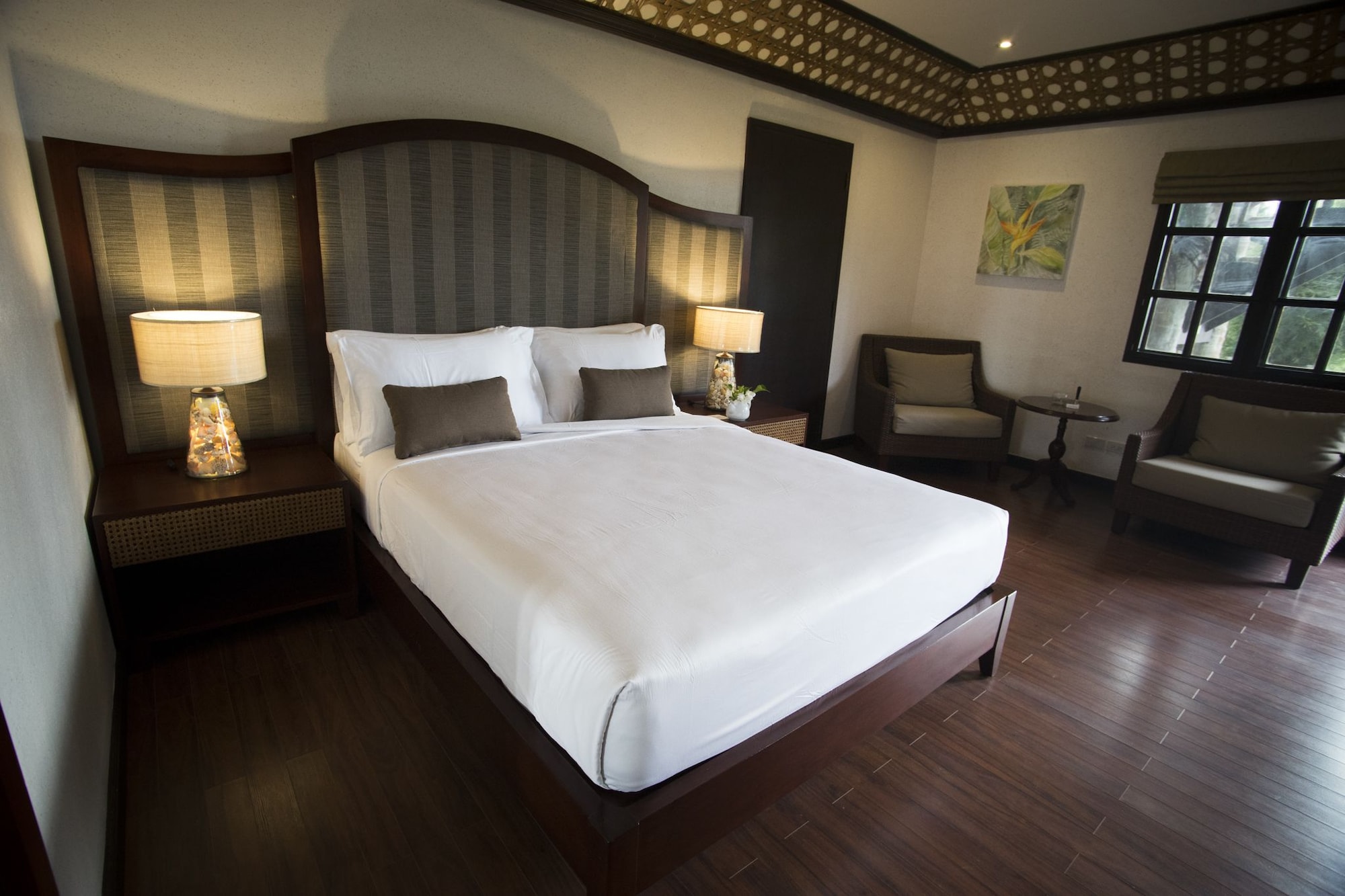 Premier, Queen Bed