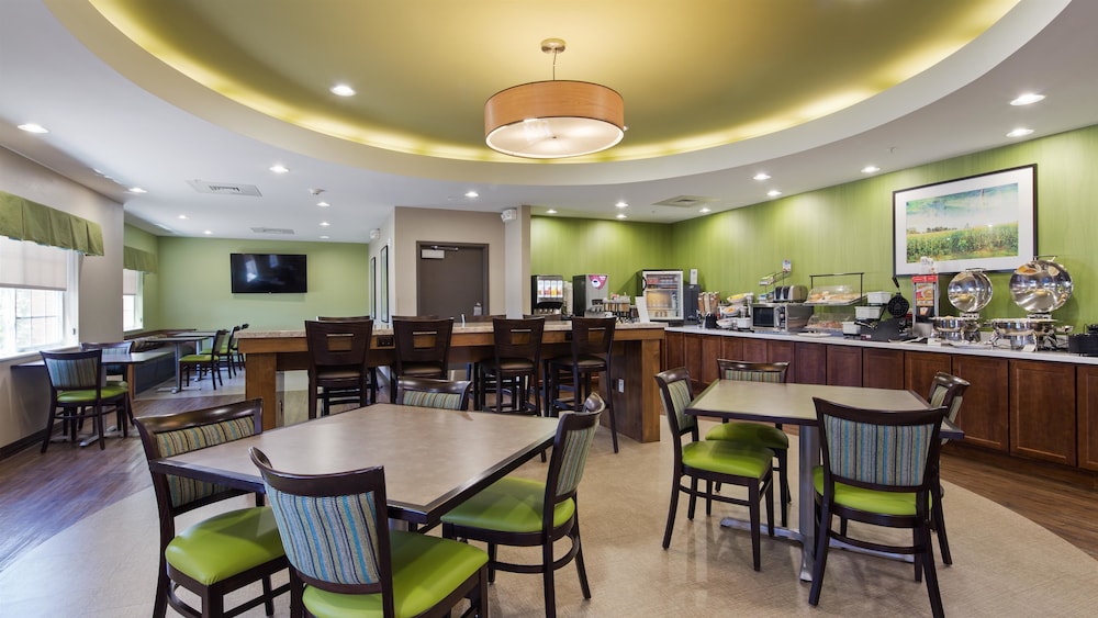 Best Western Plus Patterson Park Inn 36/43