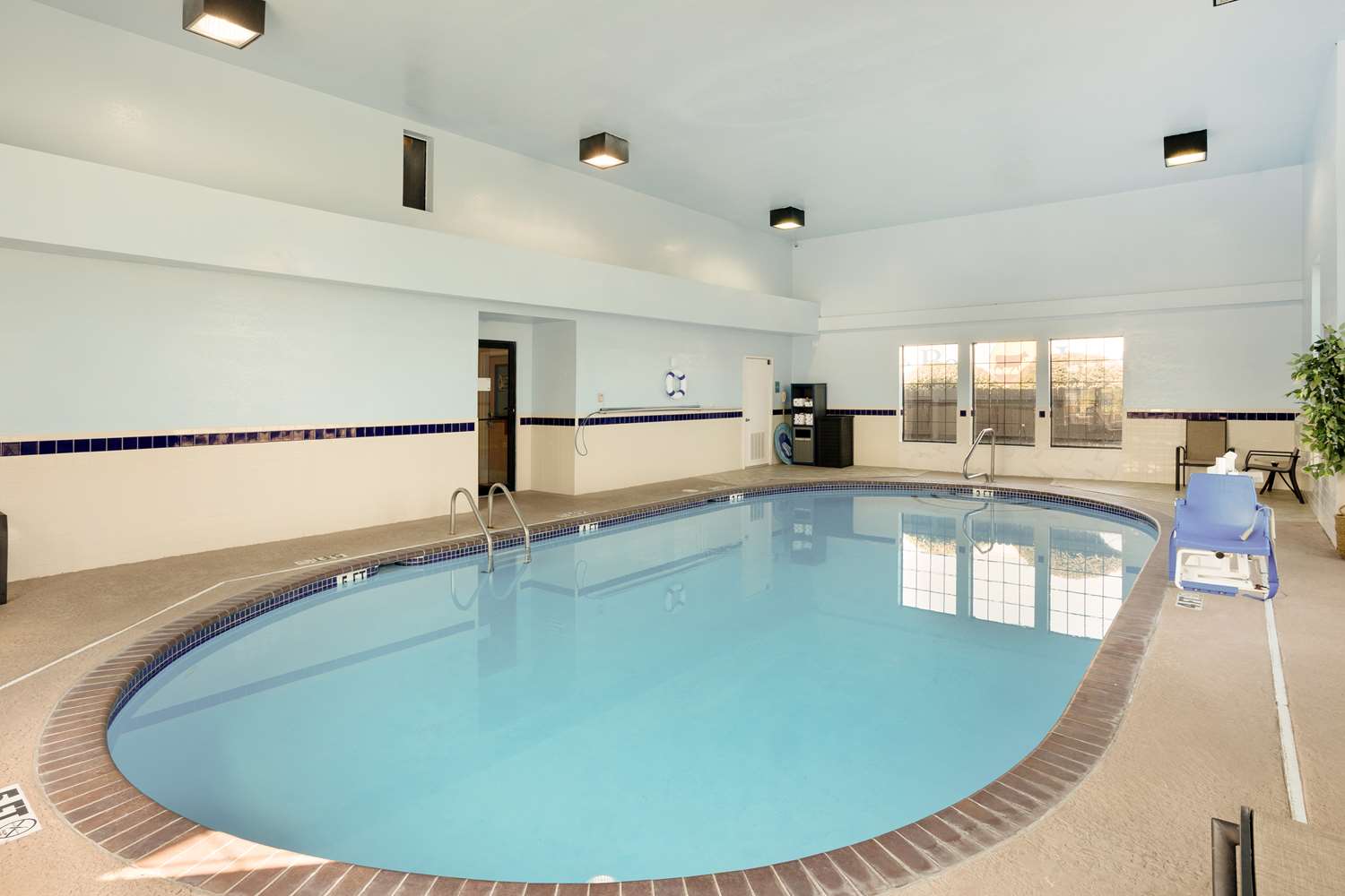 Best Western Plus Lonoke Hotel 23/32