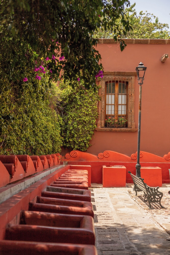 Numu Boutique Hotel 53/58