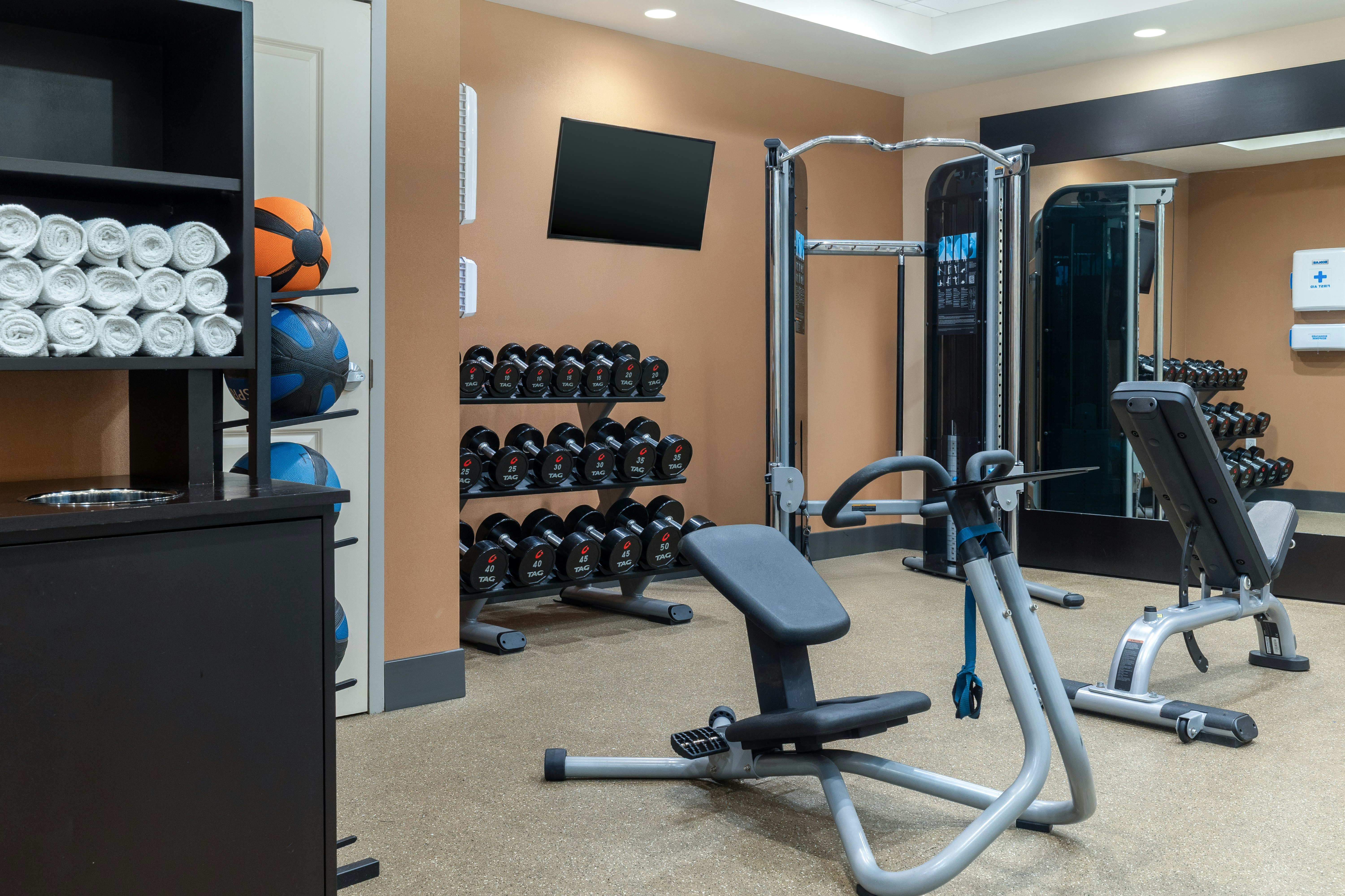 Homewood Suites By Hilton Wauwatosa Milwaukee 10/24