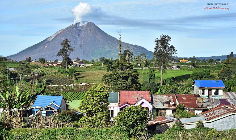 Berastagi Nachelle Homestay 43/50