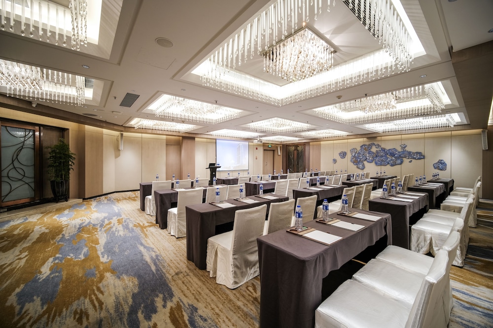Grand Skylight Hotel Shenzhen 56/62