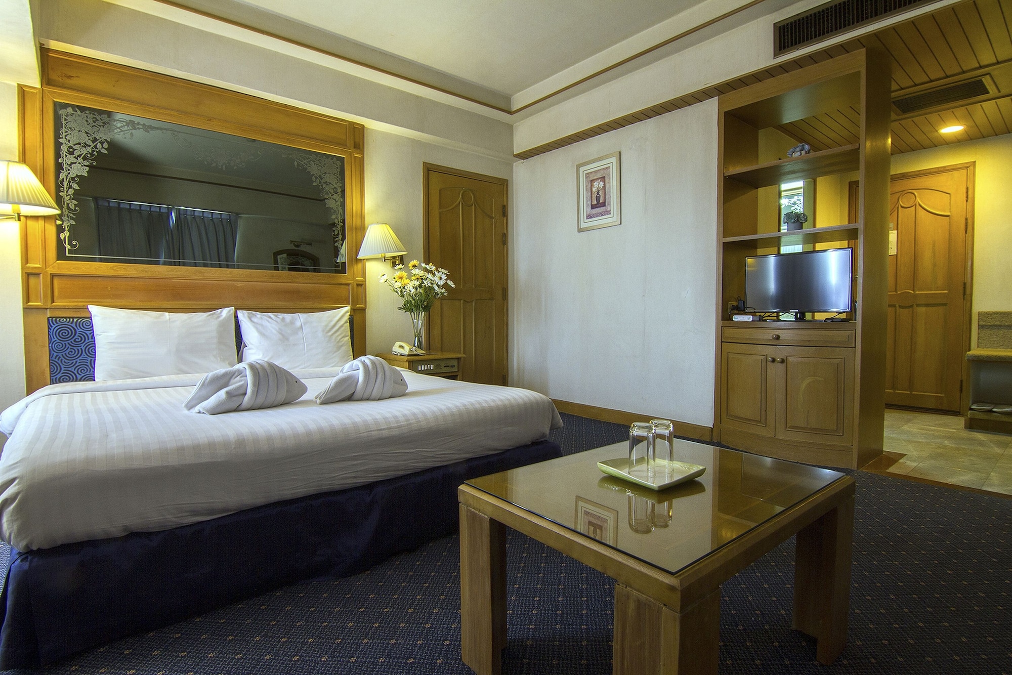 غرفة كلاسيكية ديلوكس بسرير مزدوج، Bossotel Chiang Mai 2/3