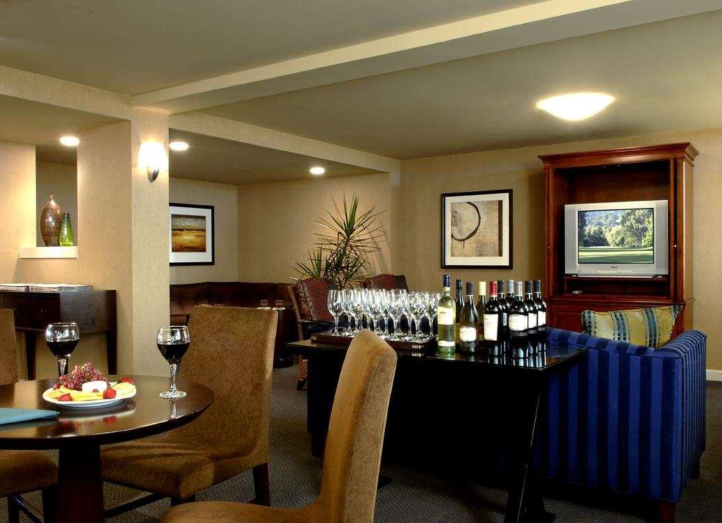 Doubletree By Hilton Norwalk 42/45