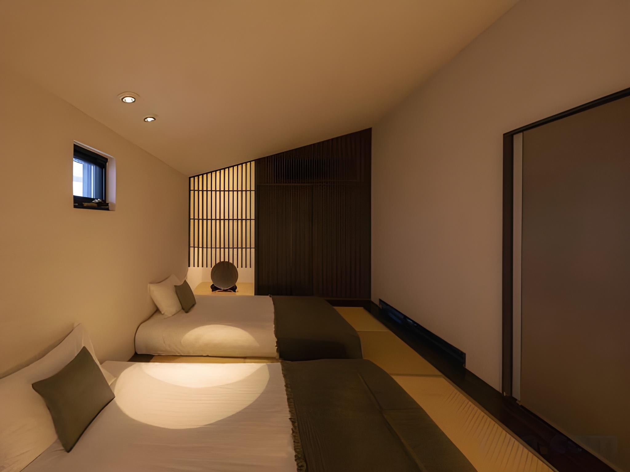 Semi Room, Suite, 4 Beds, Semi Double Bed