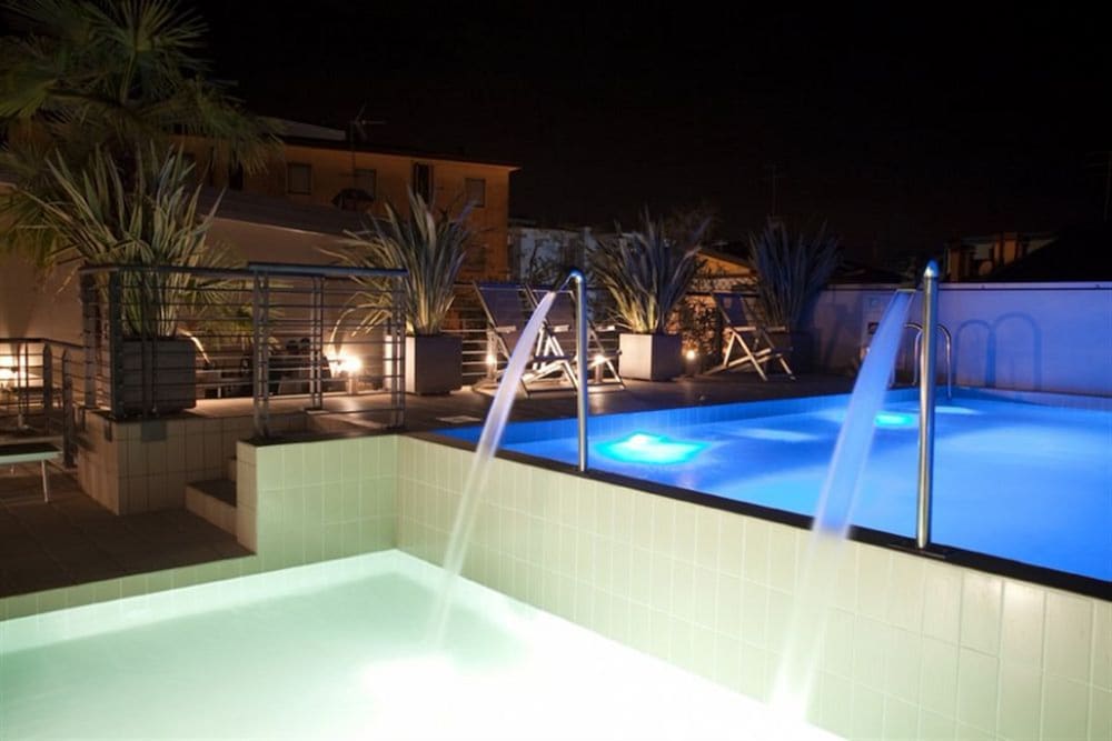 Hotel Eden 34/62