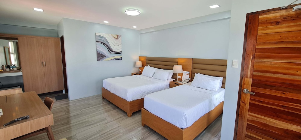 Marvins Seaside Inn 8/50