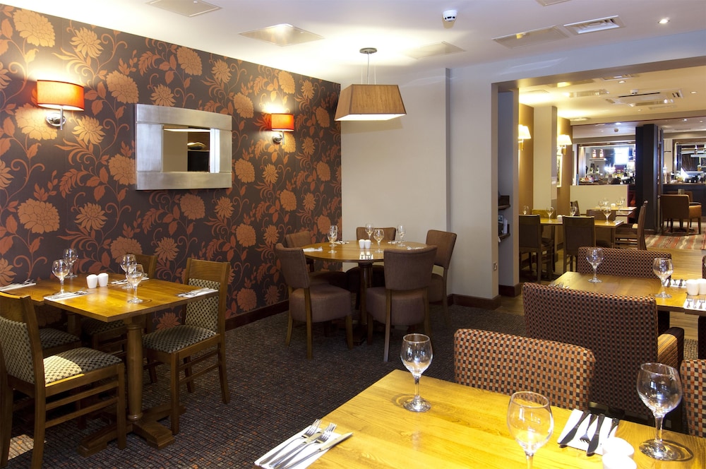 Premier Inn London Ealing 29/45