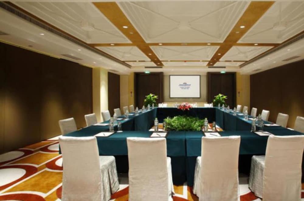 Howard Johnson by Wyndham Sunshine Plaza Ningbo 14/16
