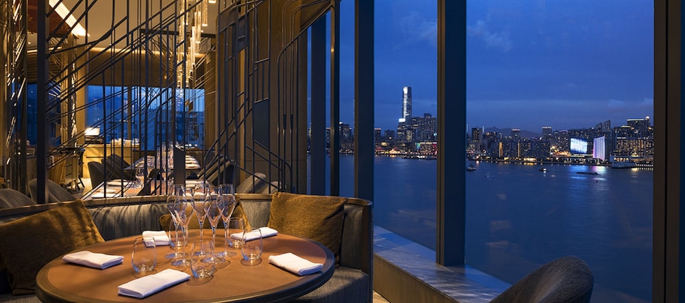 Hyatt Centric Victoria Harbour 49/70