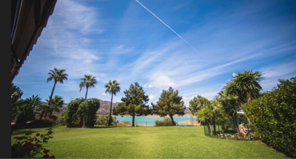 B bou Hotel La Vinuela & Spa 63/66