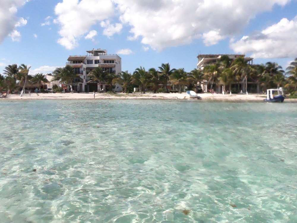 Palmeras de Mahahual Cabanas 33/39
