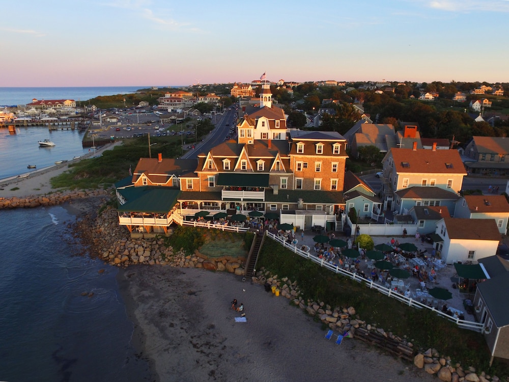 Block Island Beach House 4/50