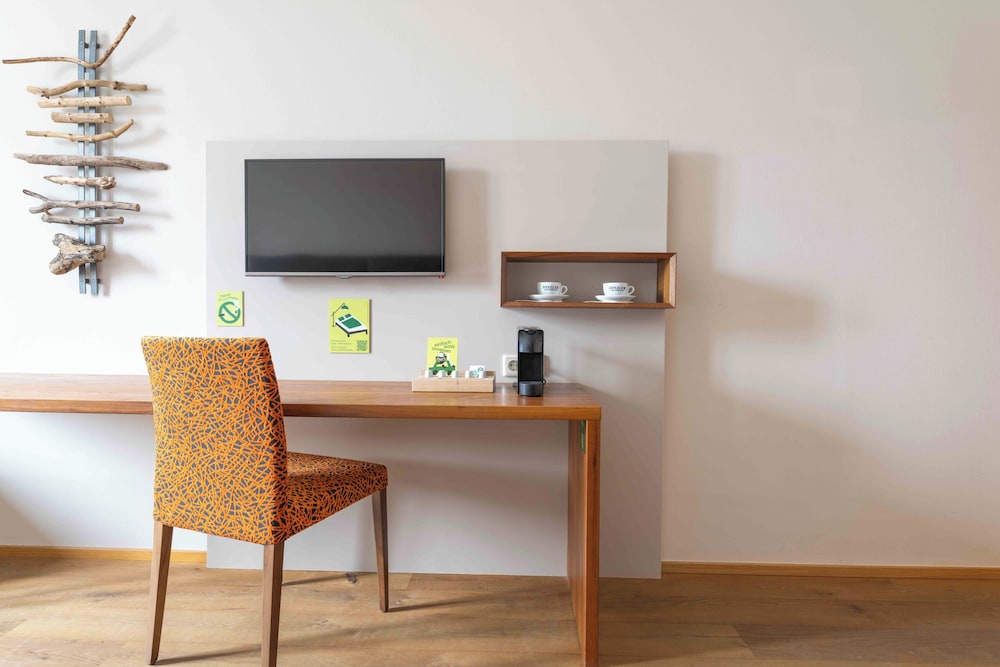 eee hotel Perg 39/43