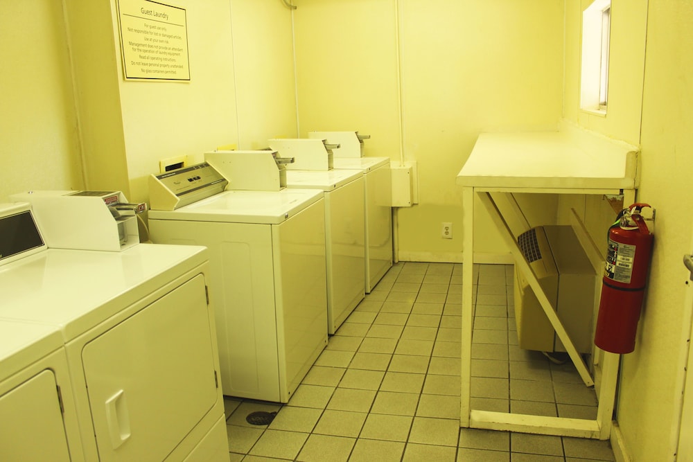 Stay Express Inn Dallas Fair Park Downtown 30/33