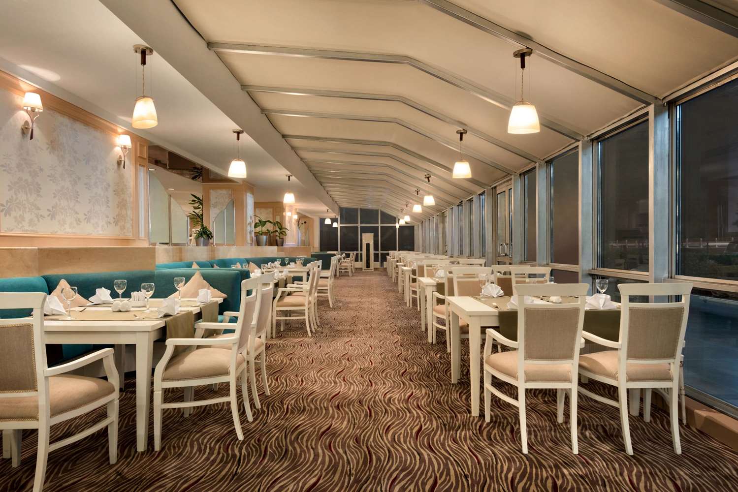 Wyndham Tashkent 47/58