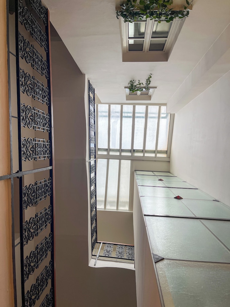 Boutique Hotel 16 4/50