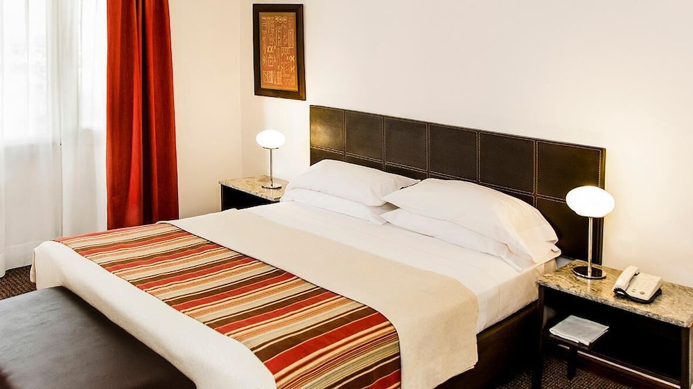 HOTEL TOLOSA 30/75