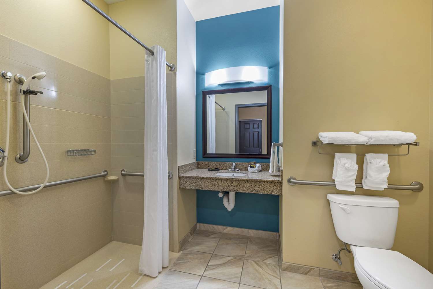 غرفة بسرير كينج لذوي الإعاقة، Best Western Plus Patterson Park Inn 6/6