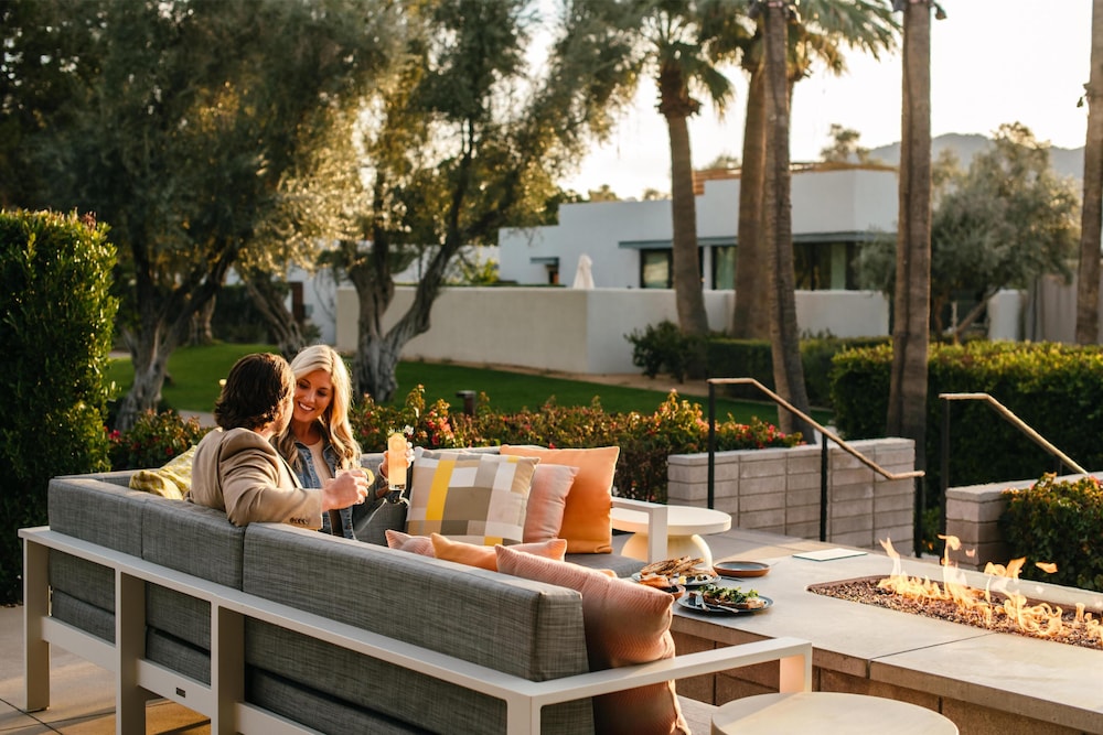 Andaz Scottsdale Resort And Bungalows 12/77