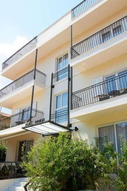 Hanioti Hotel 2/38