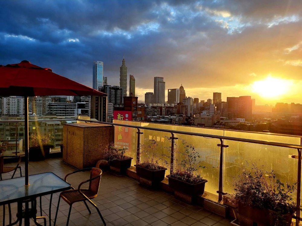 CAPITAL HOTEL SONGSHAN 28/35