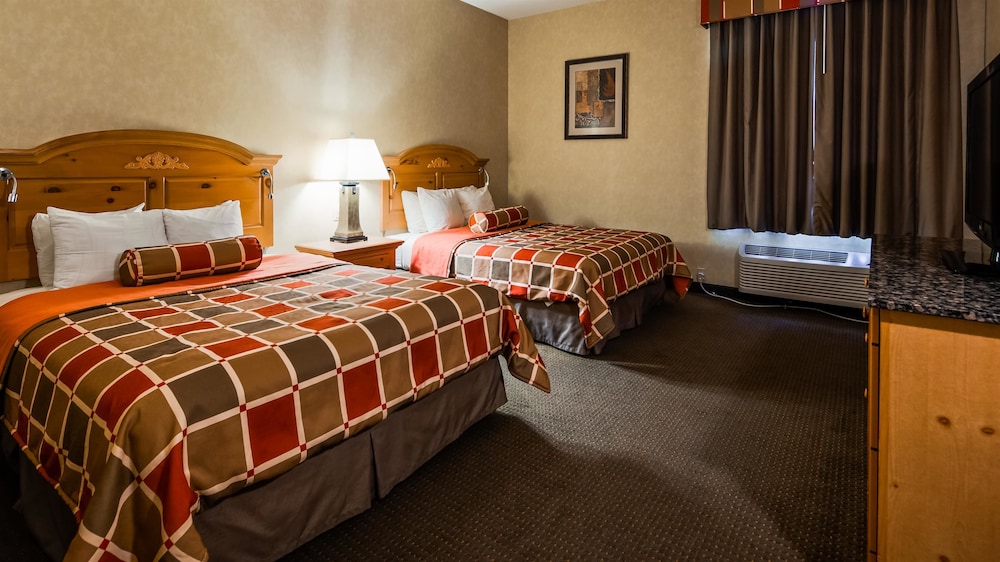غرفة قياسية بسريرين كوين، Best Western Plus Revere Inn & Suites 5/10