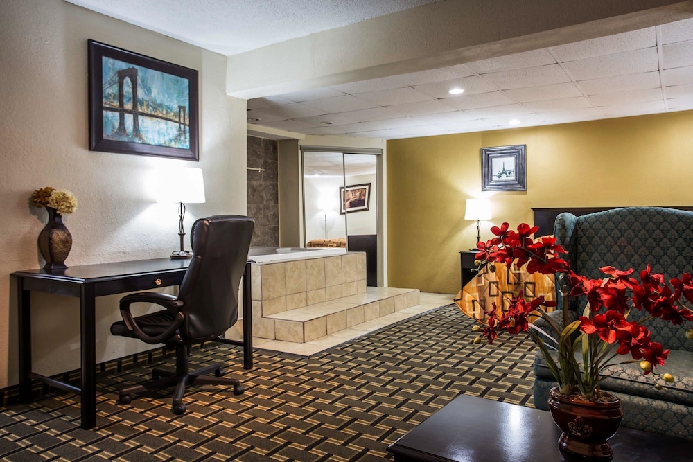 Econo Lodge Salisbury 10/49