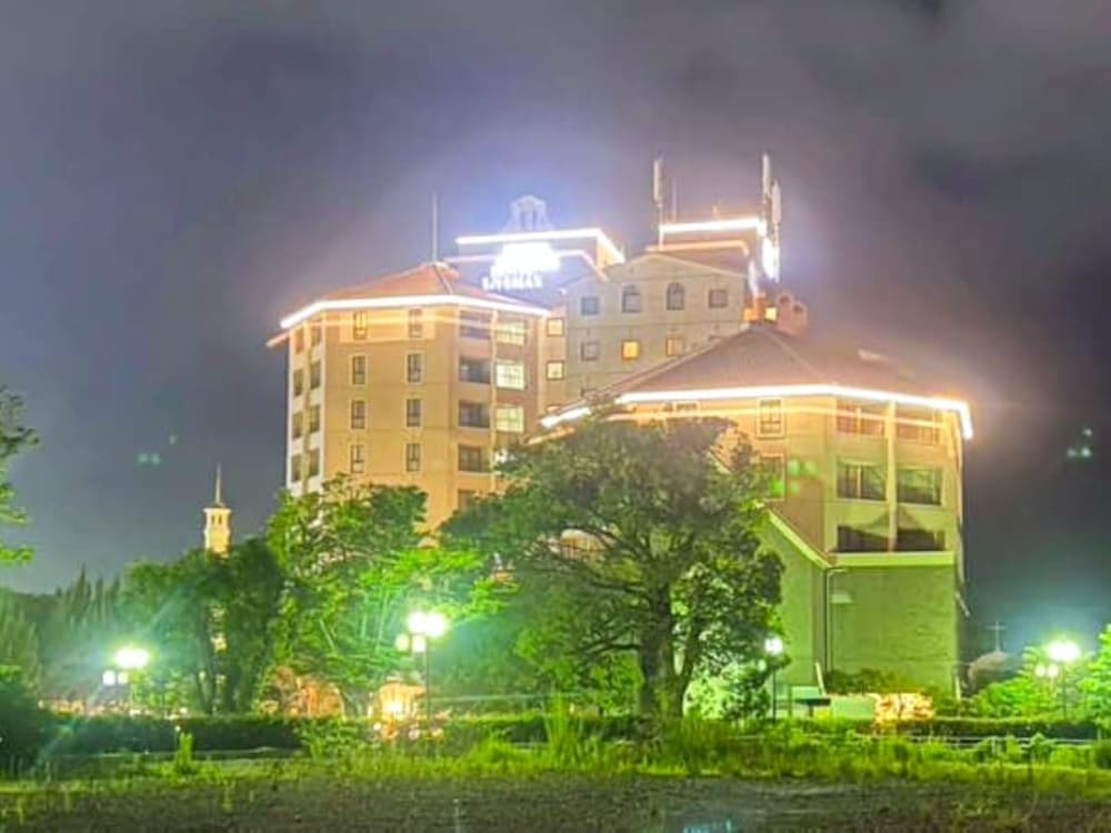 Nagasaki International Hotel 8/61