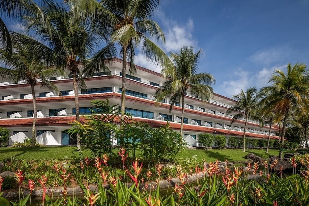 Orchid Country Club 61/64