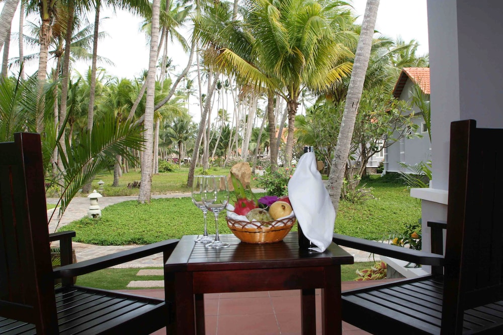Muine Decentury Beach Resort Spa 58/65