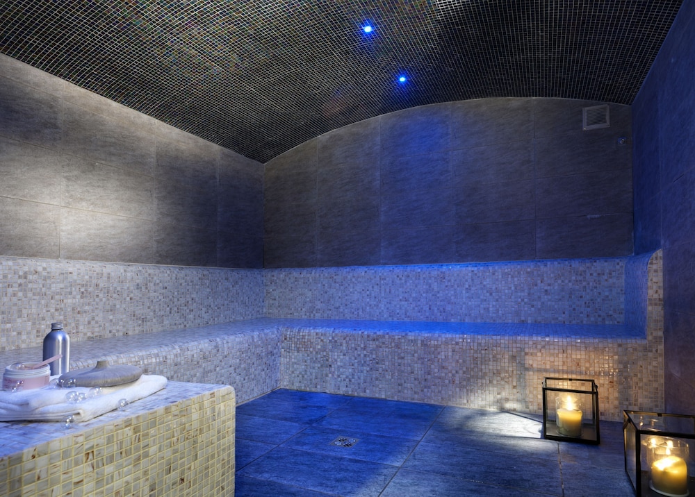 CGH Residences and Spas La Reine des Pres 26/49