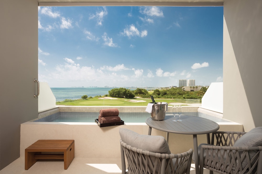 Dreams Vista Cancun Golf and Spa Resort 57/67