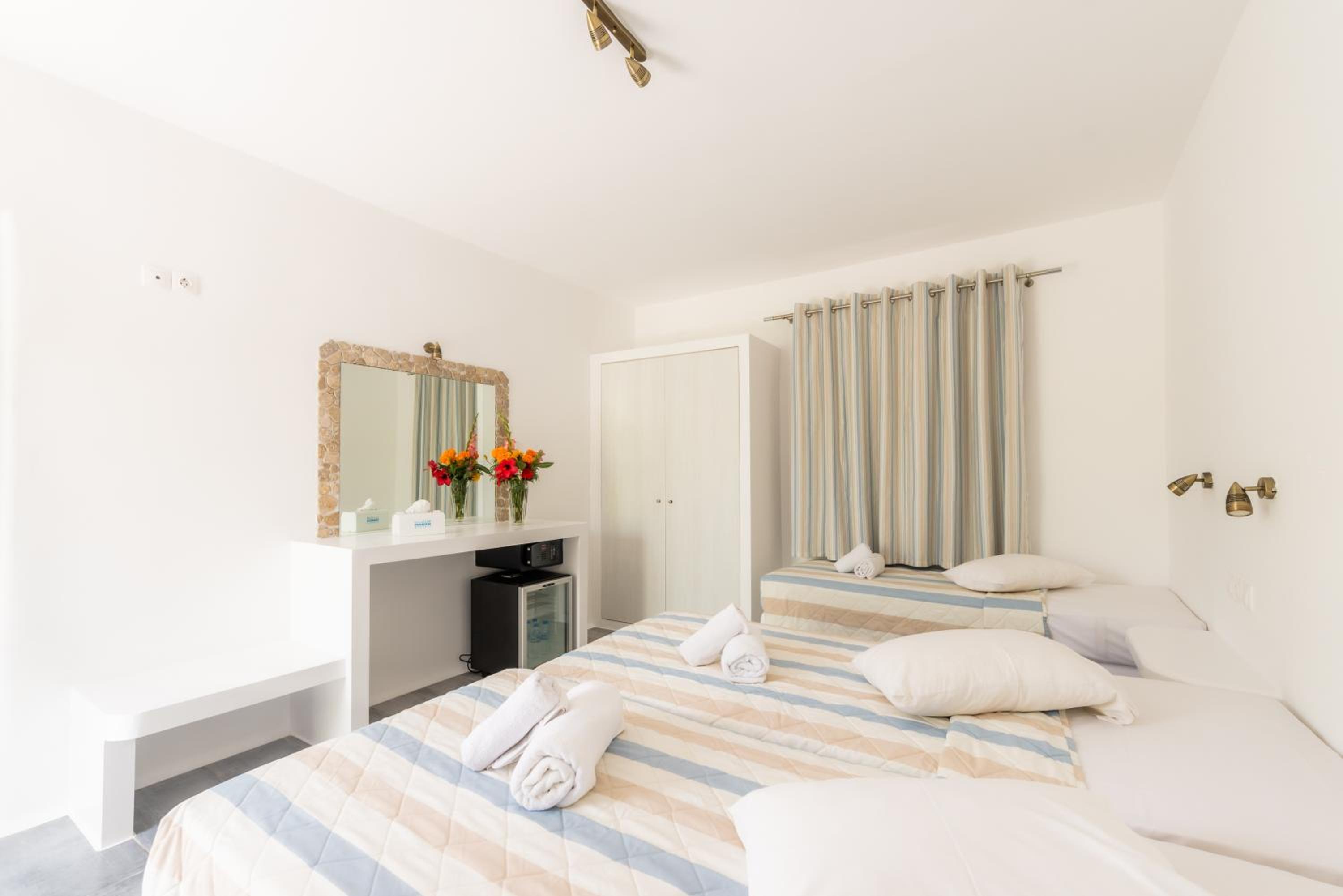 غرفة قياسية رباعية، Paradise Beach Resort - Adults Only 2/10