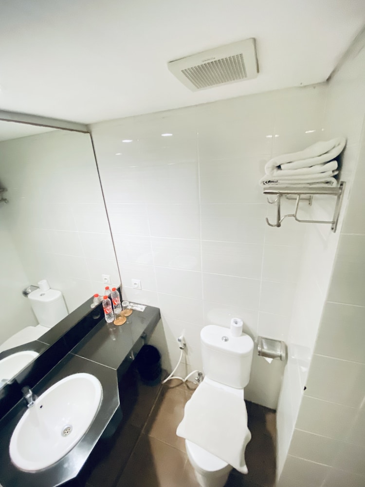 Sun Royal Hotel 40/44