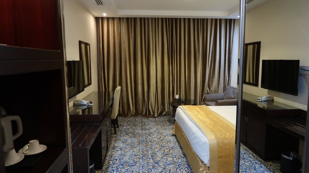 فندق اللوتس(Lotus Hotel) 21/47