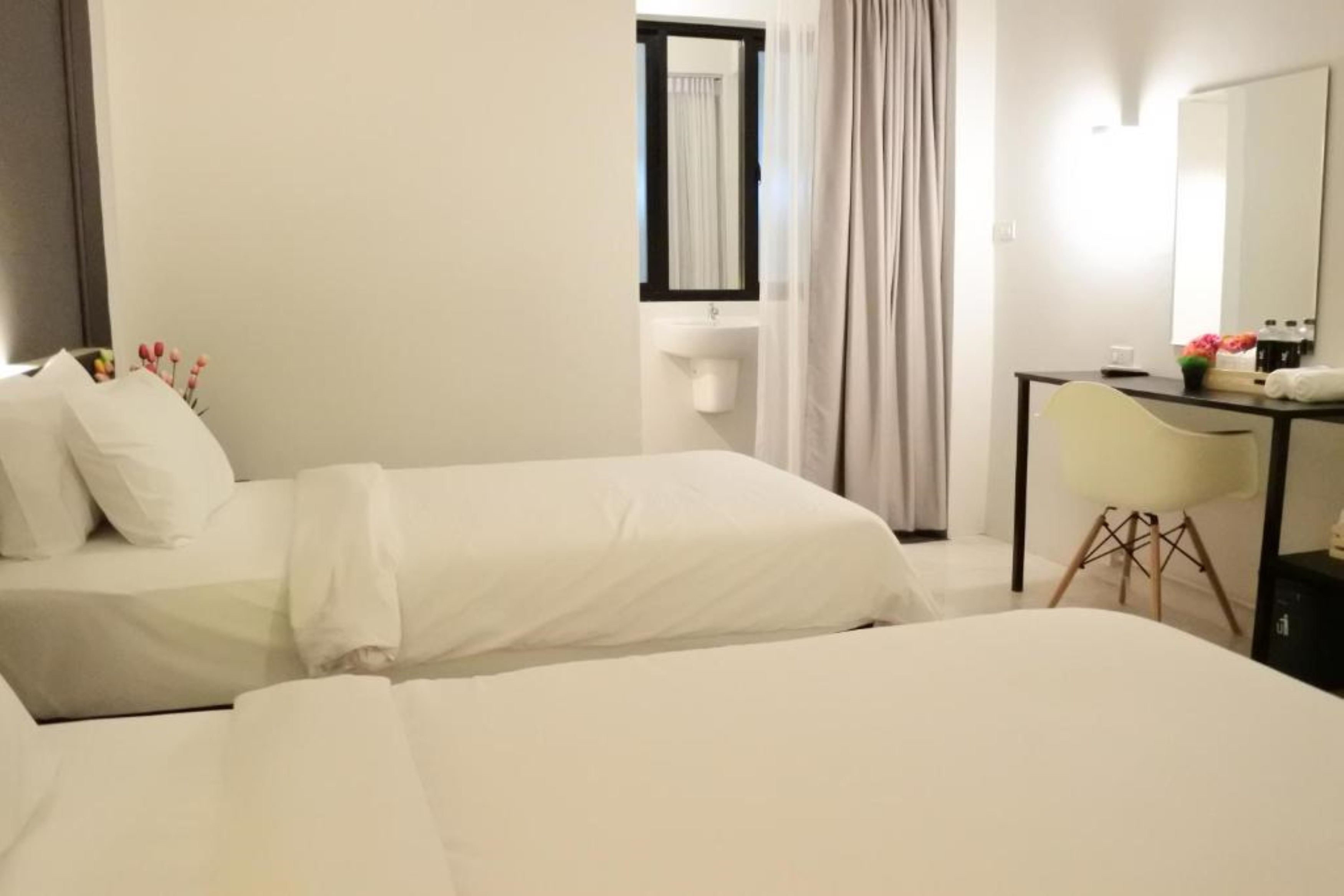 STANDARD, TWIN BEDS