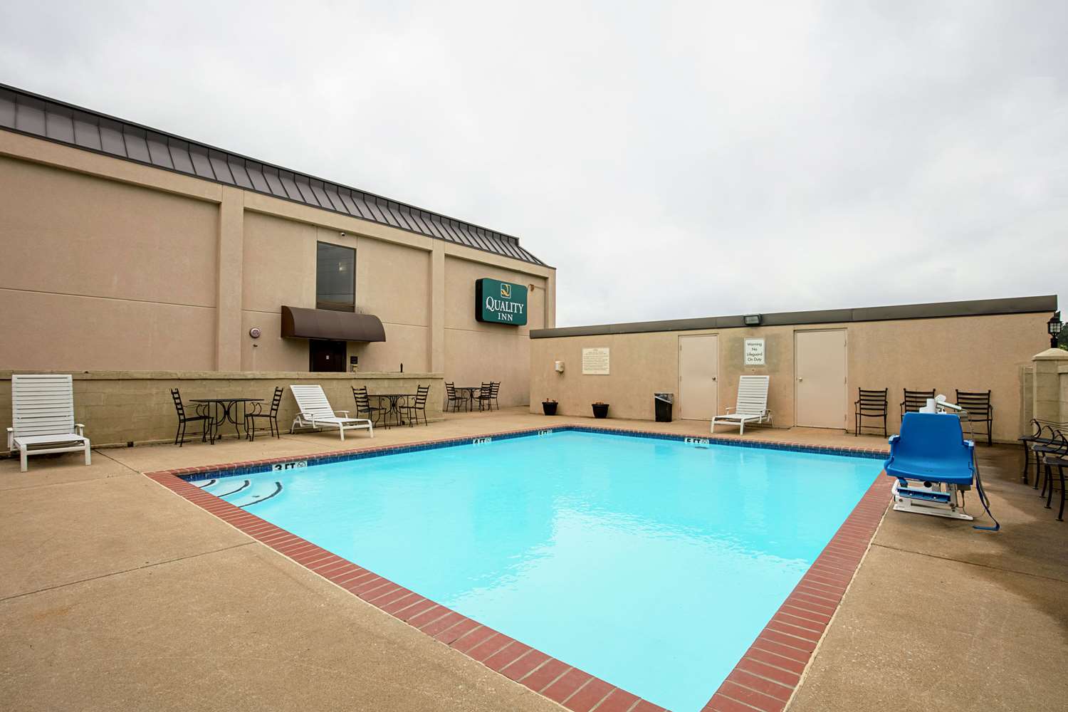 Quality Inn Holly Springs South 16/16