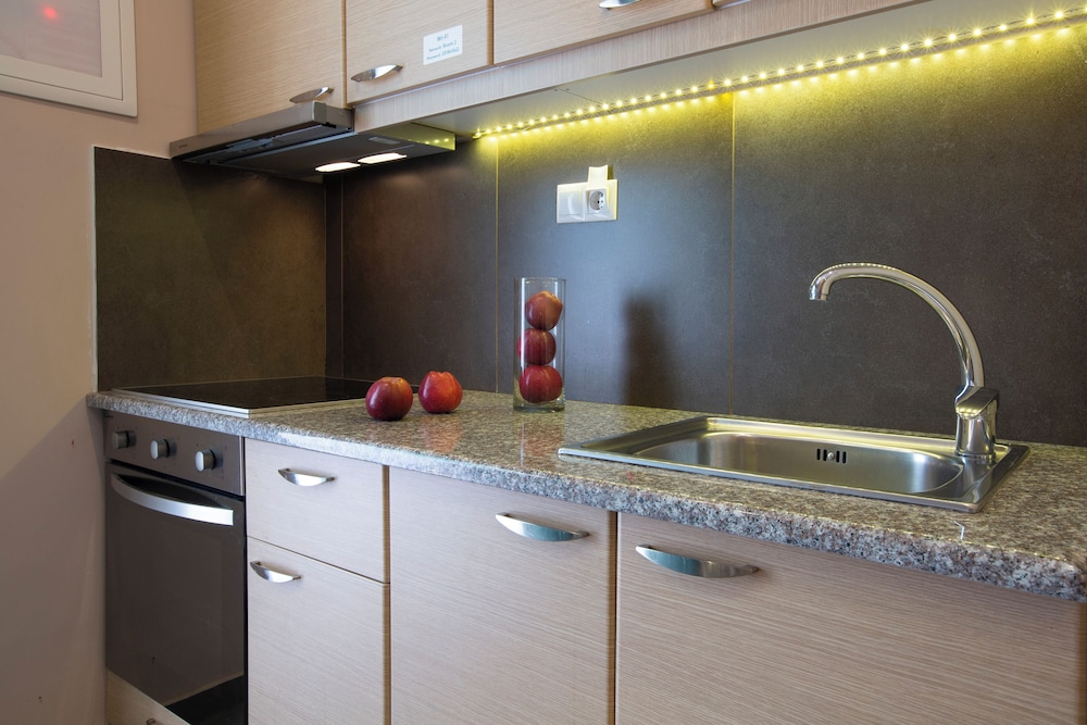 Villa Vita Holidays Apartments And Studios 8/50