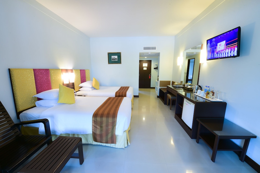Patong Resort Hotel 55/66