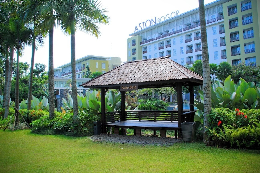 Aston Bogor Hotel & Resort 8/90